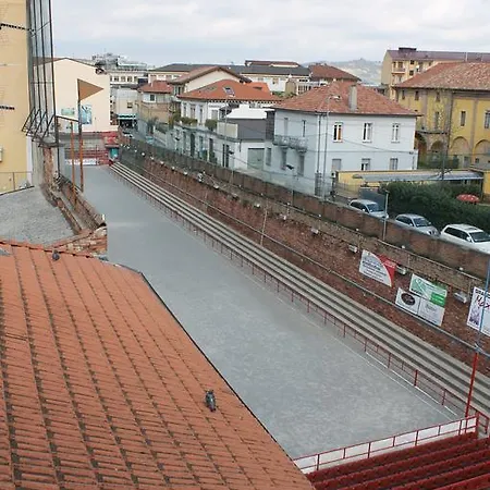 Via Toti 1